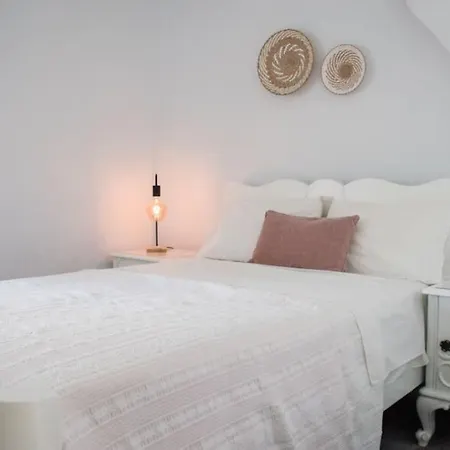 Hébergement de vacances Rokombo House *