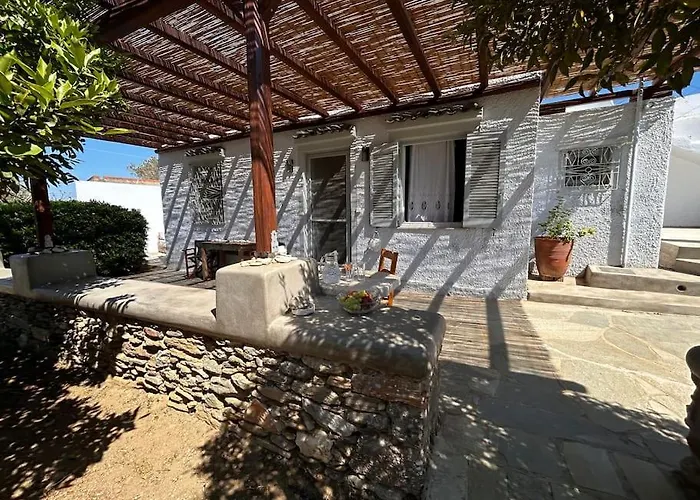 Rokombo House * Tínos