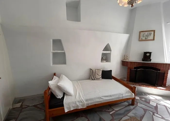 Rokombo House * Tínos