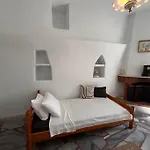 Rokombo House * Tínos