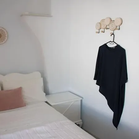 Rokombo House