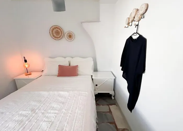 Rokombo House Tatil Evi Tínos